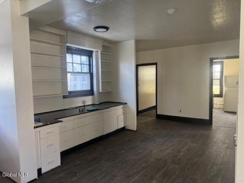 694 5th Avenue Troy NY 12182