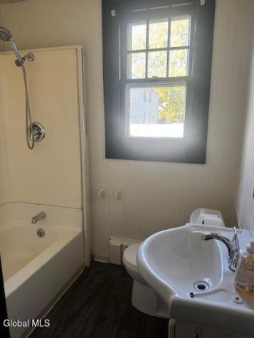 694 5th Avenue Troy NY 12182