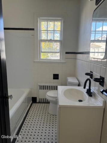 694 5th Avenue Troy NY 12182