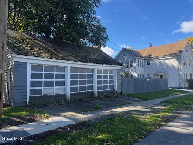 694 5th Avenue Troy NY 12182
