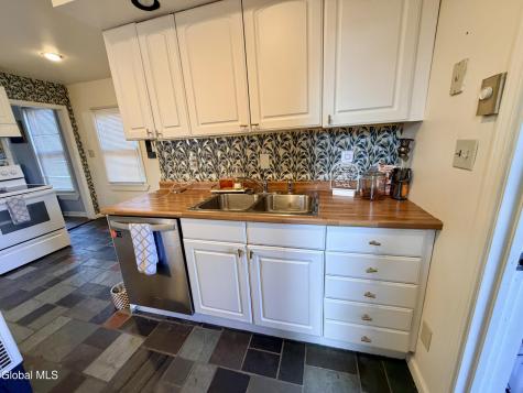 80 Hudson Avenue Green Island NY 12183