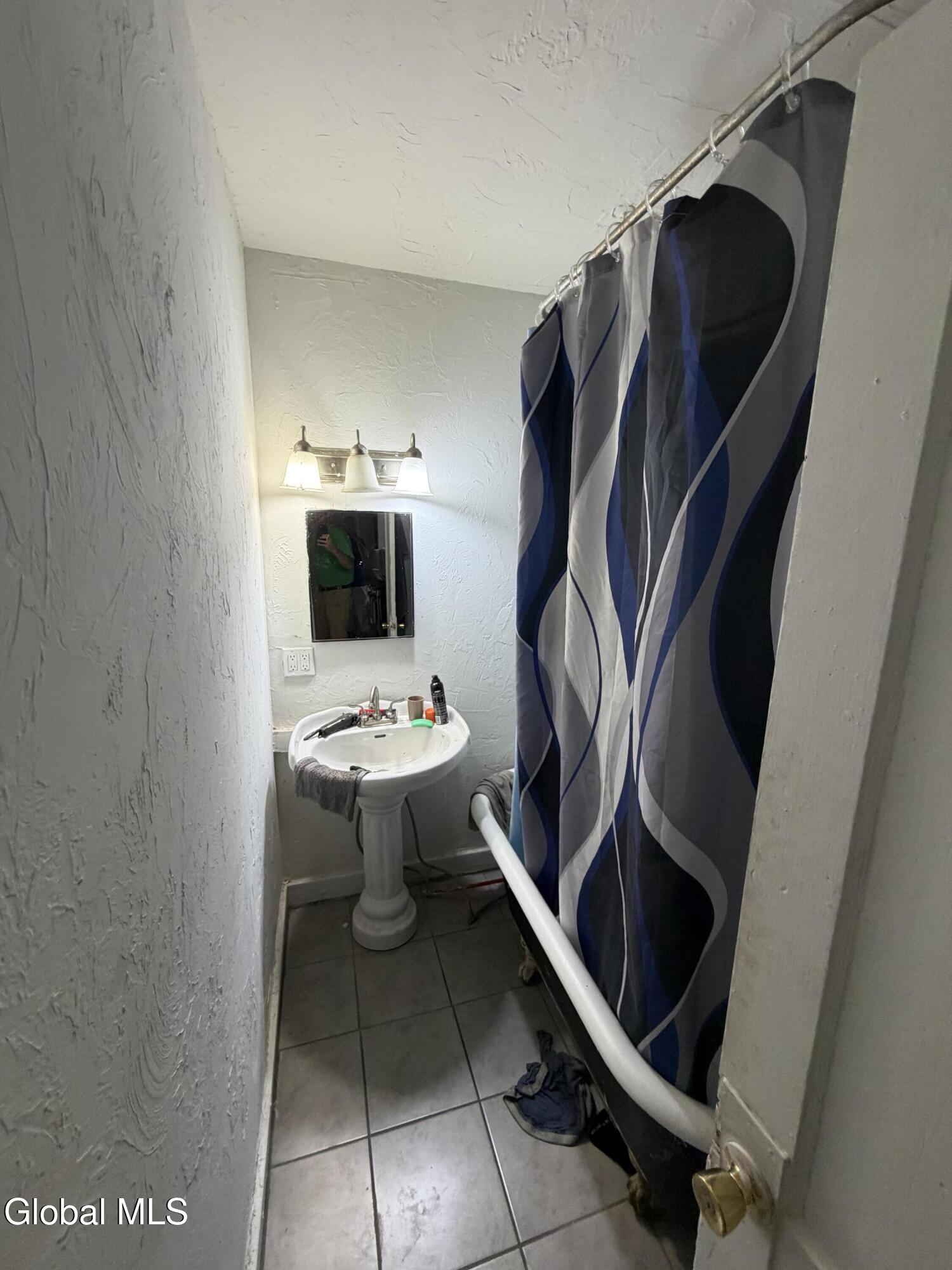 82 Spring Street Gloversville NY 12078