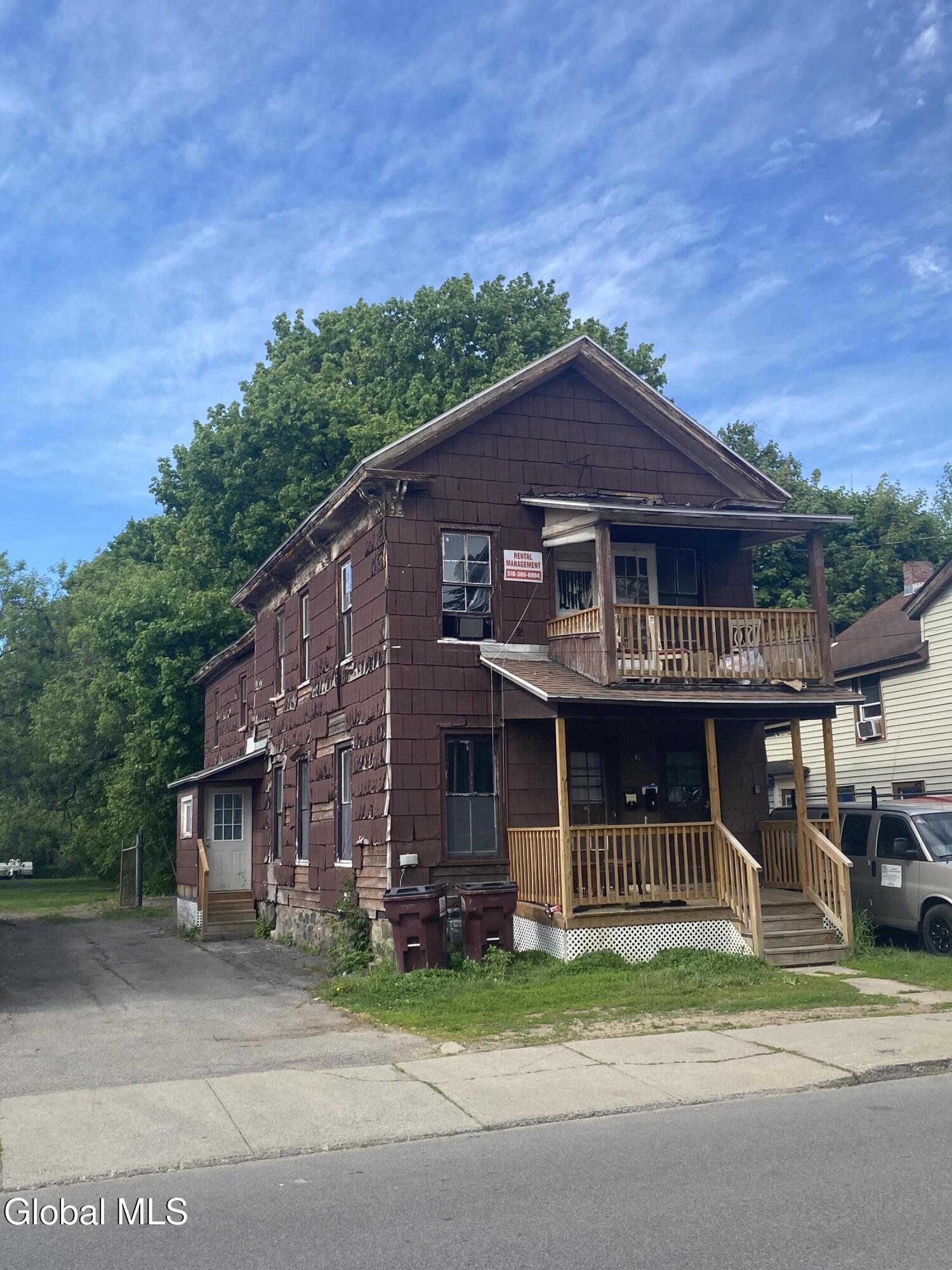 82 Spring Street Gloversville NY 12078