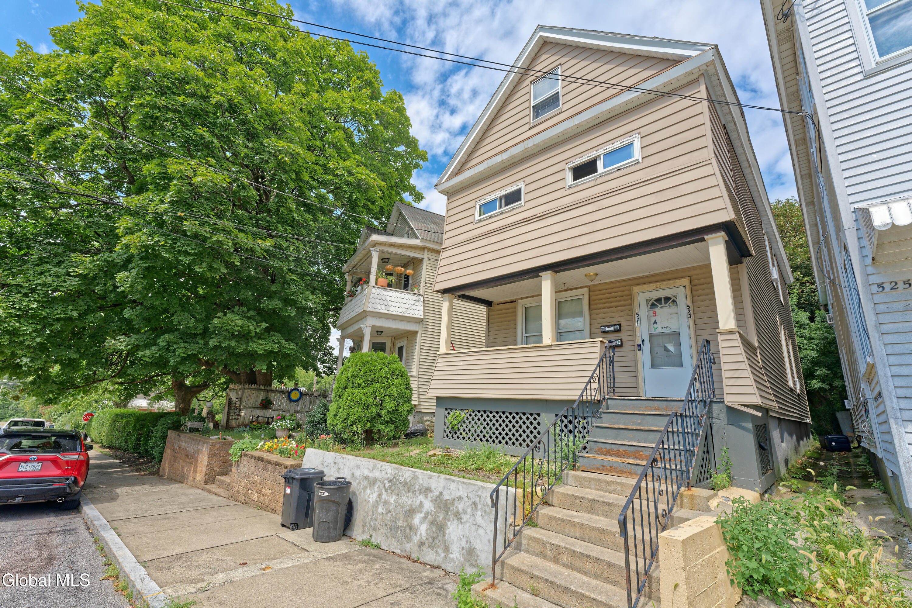 521 Manhattan Street Schenectady NY 12308