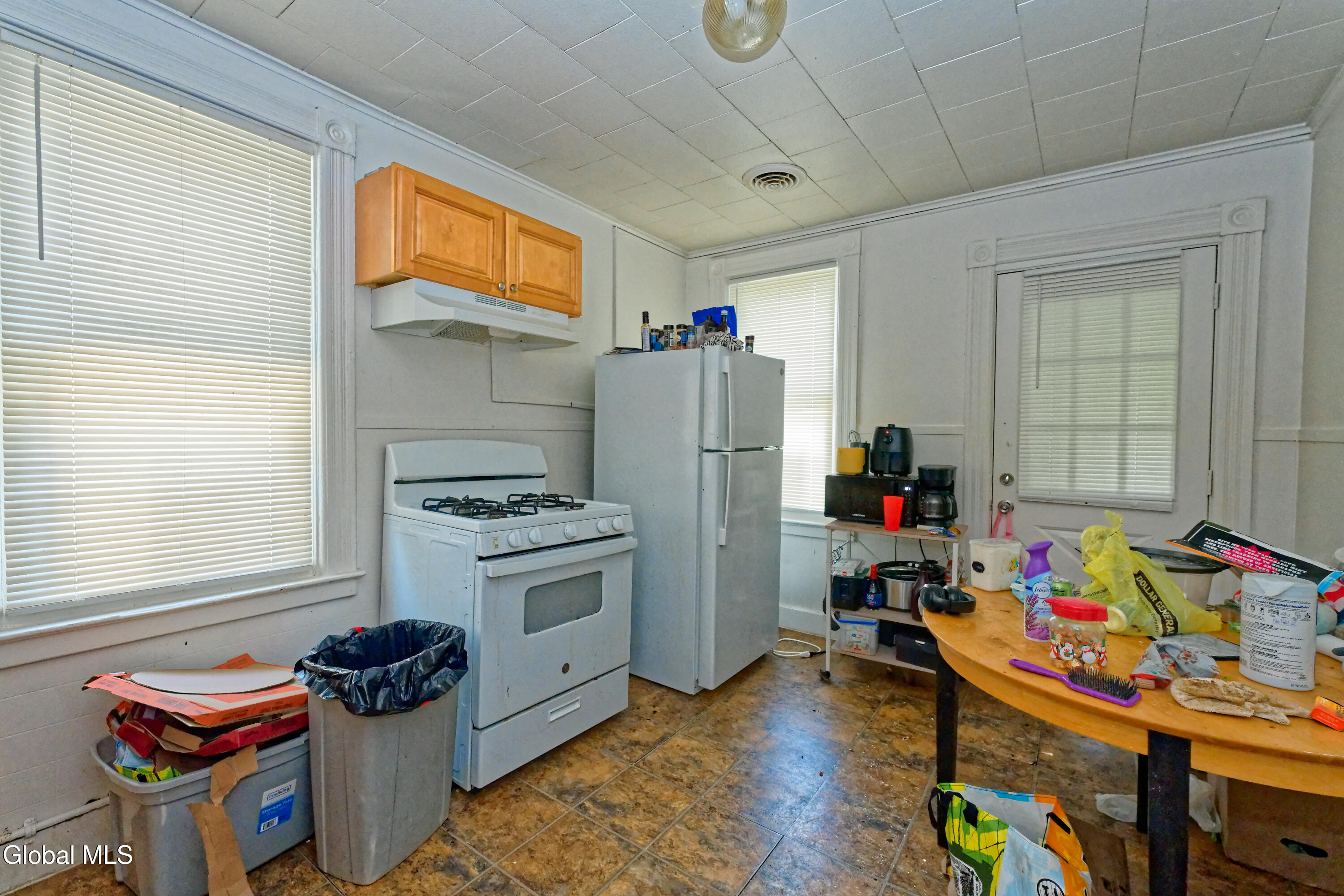 521 Manhattan Street Schenectady NY 12308