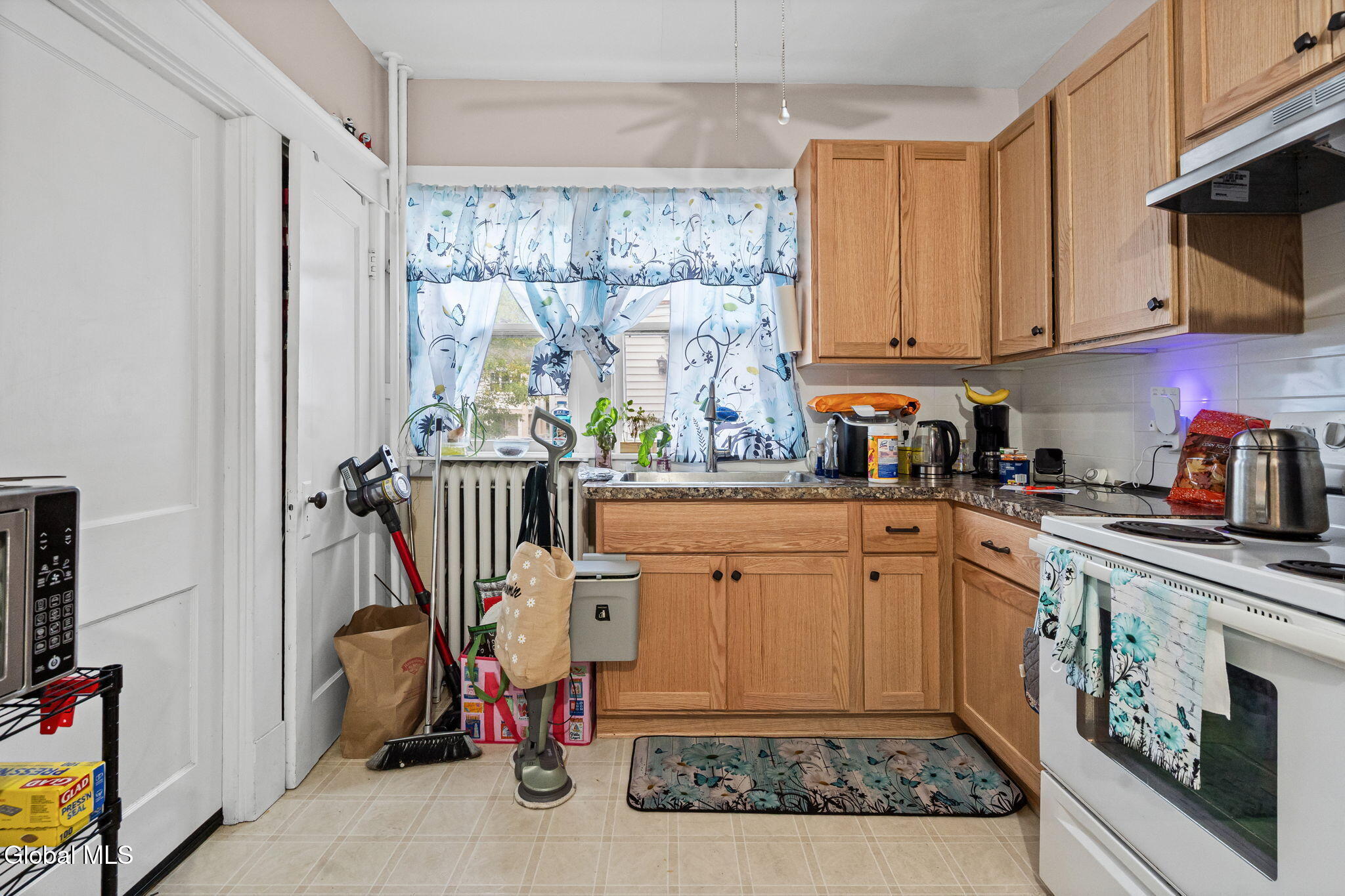 496 Delaware Avenue Albany NY 12209