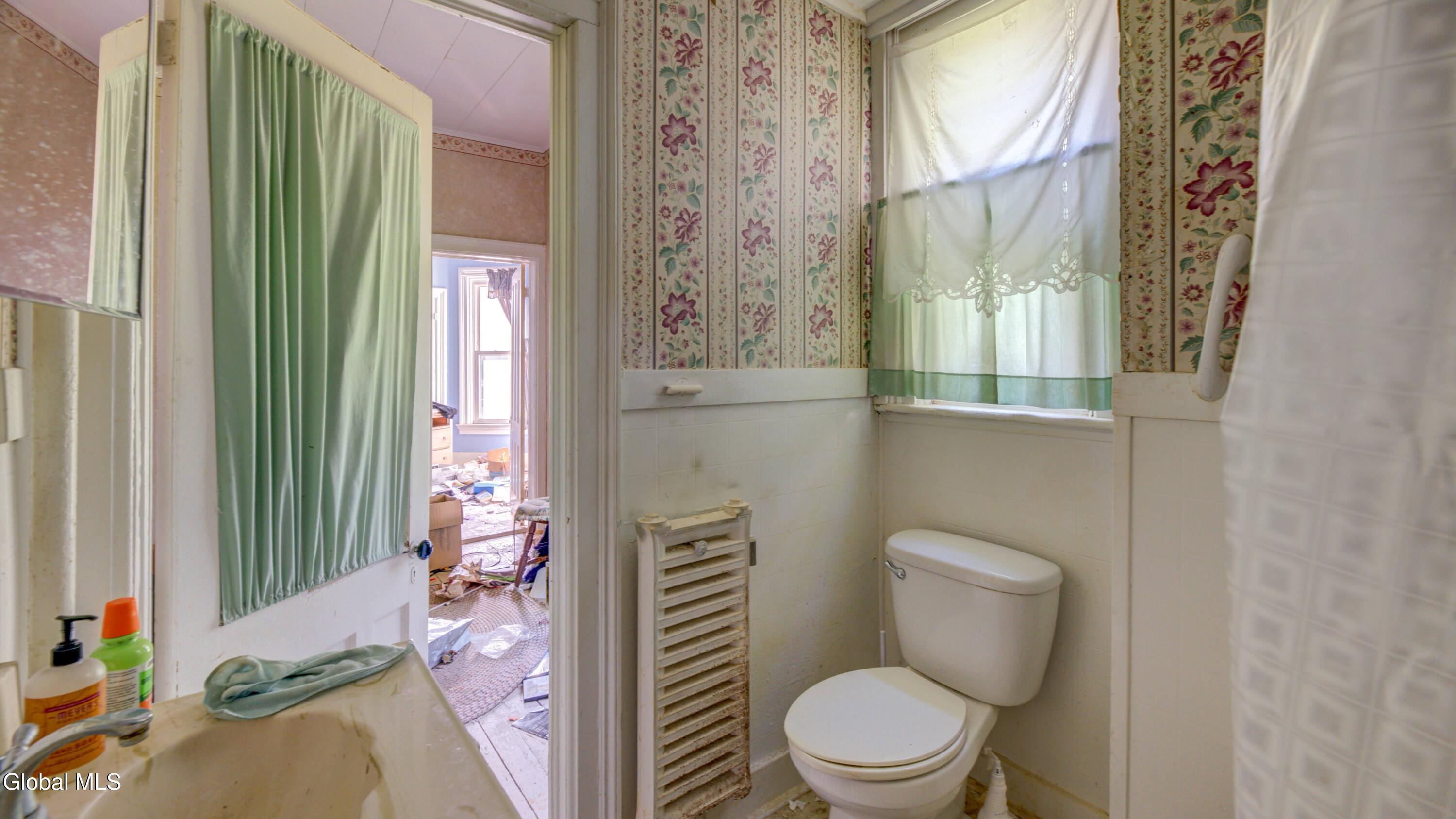 19 S Melcher Street Johnstown NY 12095