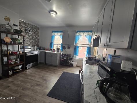 603 Nott Street Schenectady NY 12308