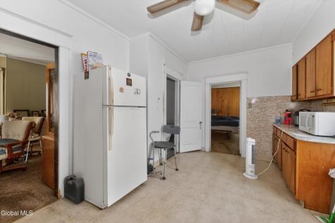 33 Osborne Road Colonie NY 12205