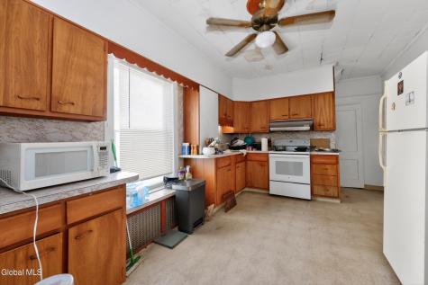 33 Osborne Road Colonie NY 12205