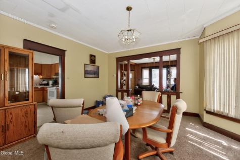 33 Osborne Road Colonie NY 12205