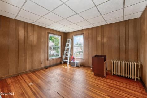 33 Osborne Road Colonie NY 12205