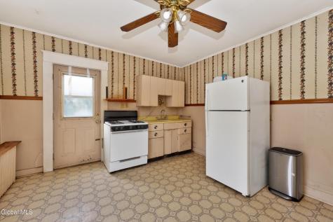 33 Osborne Road Colonie NY 12205