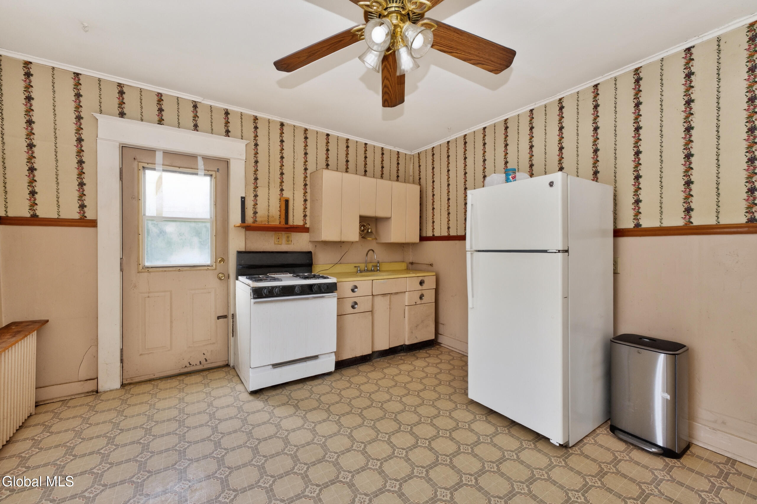 33 Osborne Road Colonie NY 12205