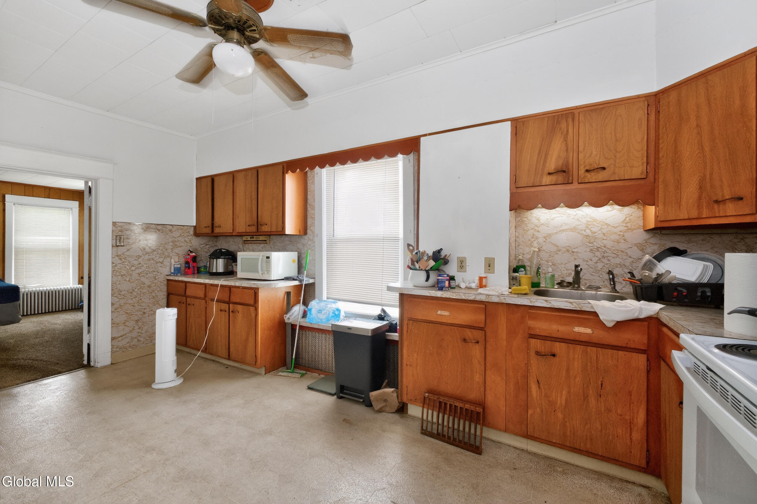 33 Osborne Road Colonie NY 12205