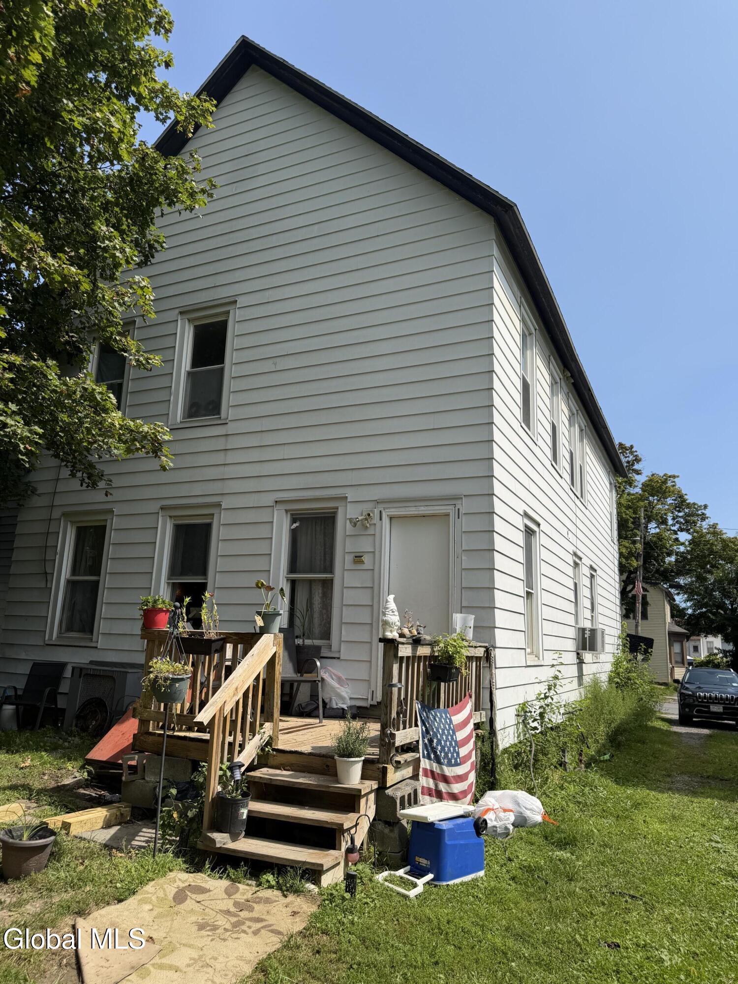 41 Pulver Avenue Ravena NY 12143