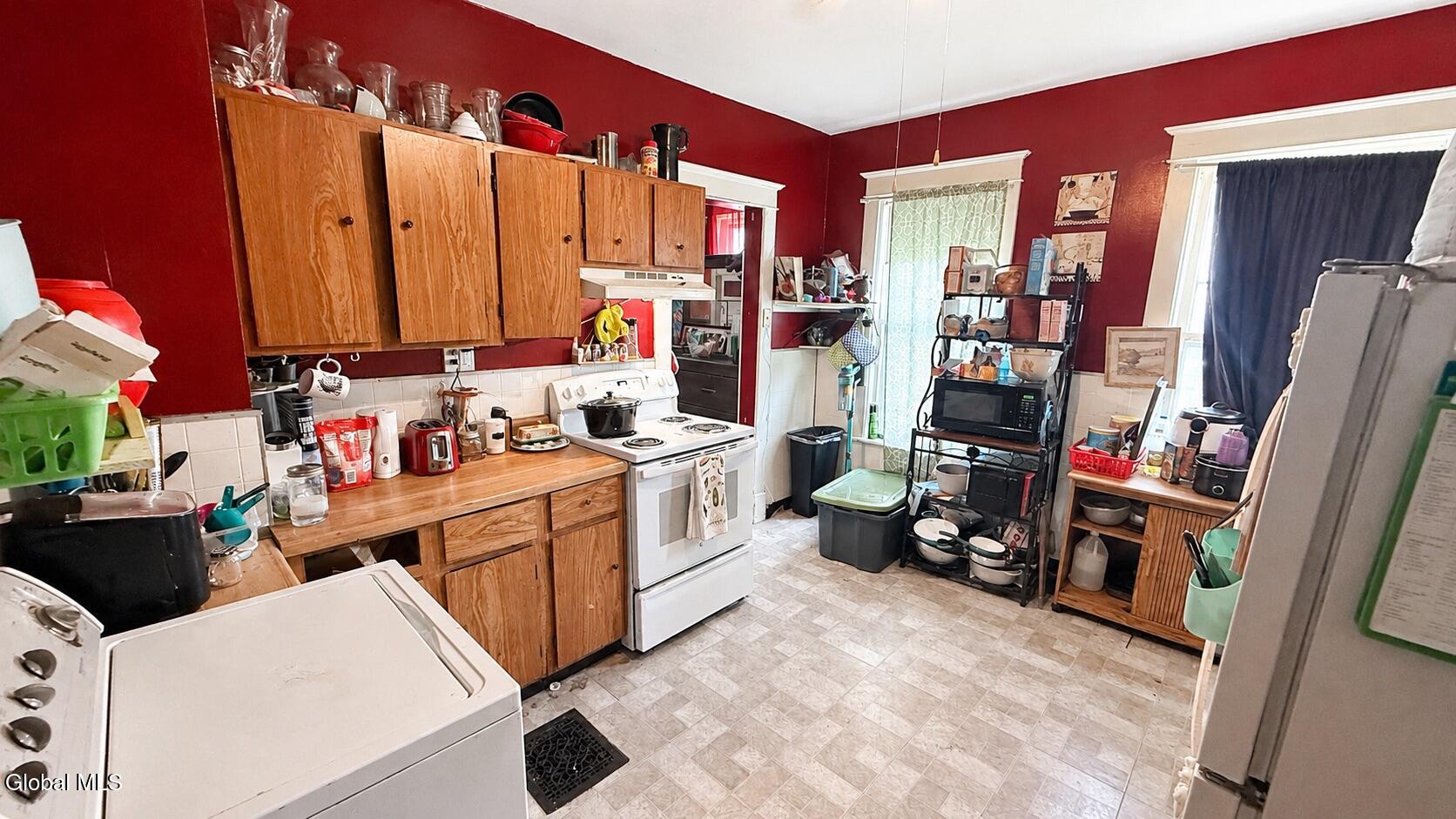 42 Lincoln Avenue Amsterdam NY 12010