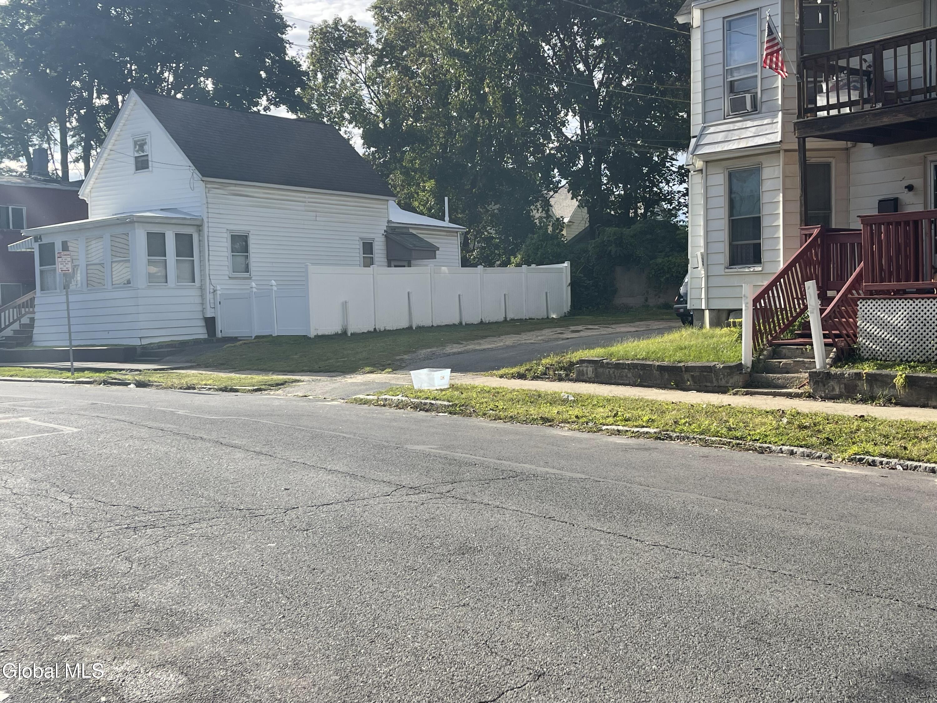 1106 2nd Avenue Schenectady NY 12303