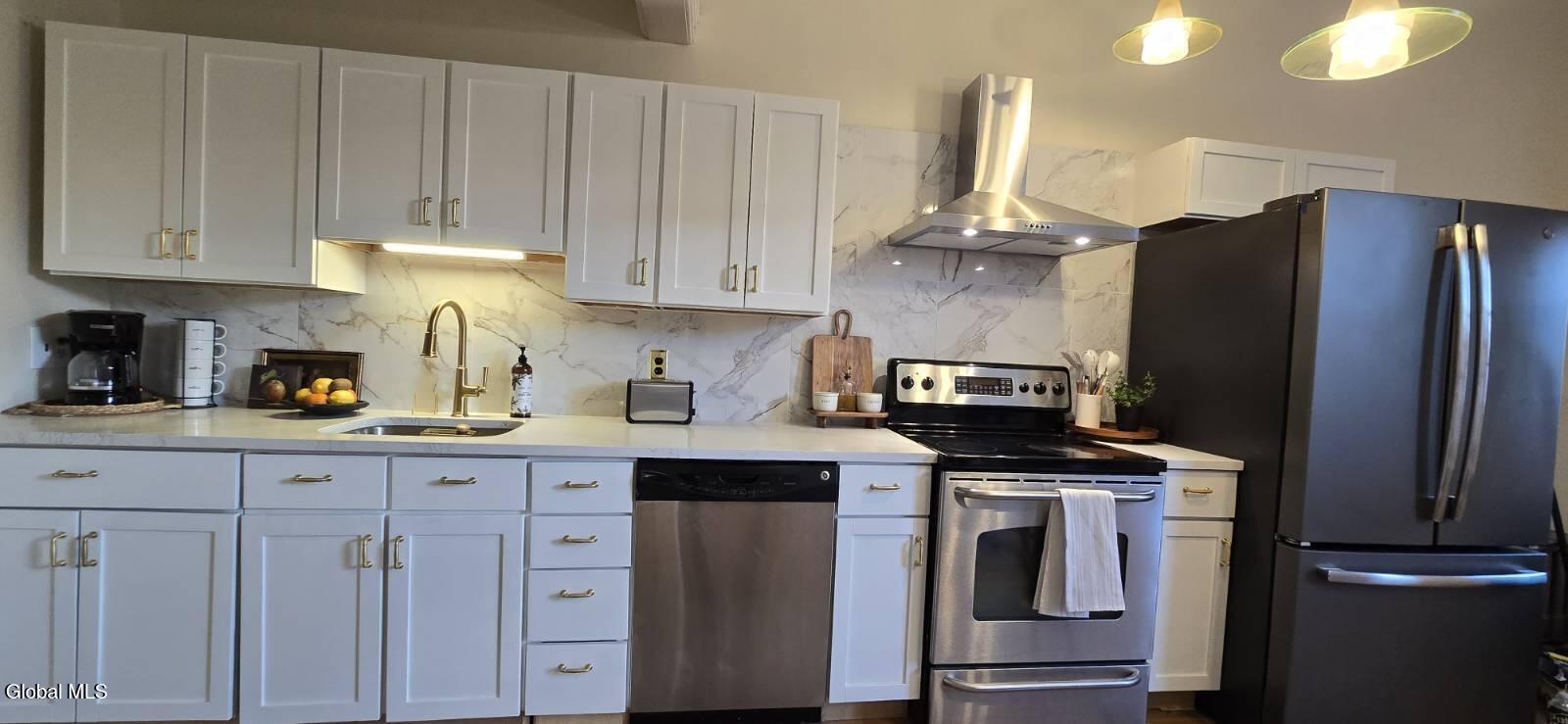 44 Clinton Avenue Albany NY 12210