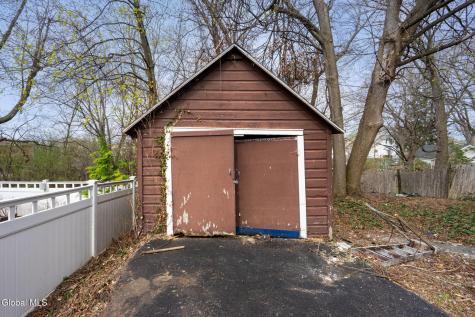 2422 Lavin Court Troy NY 12180