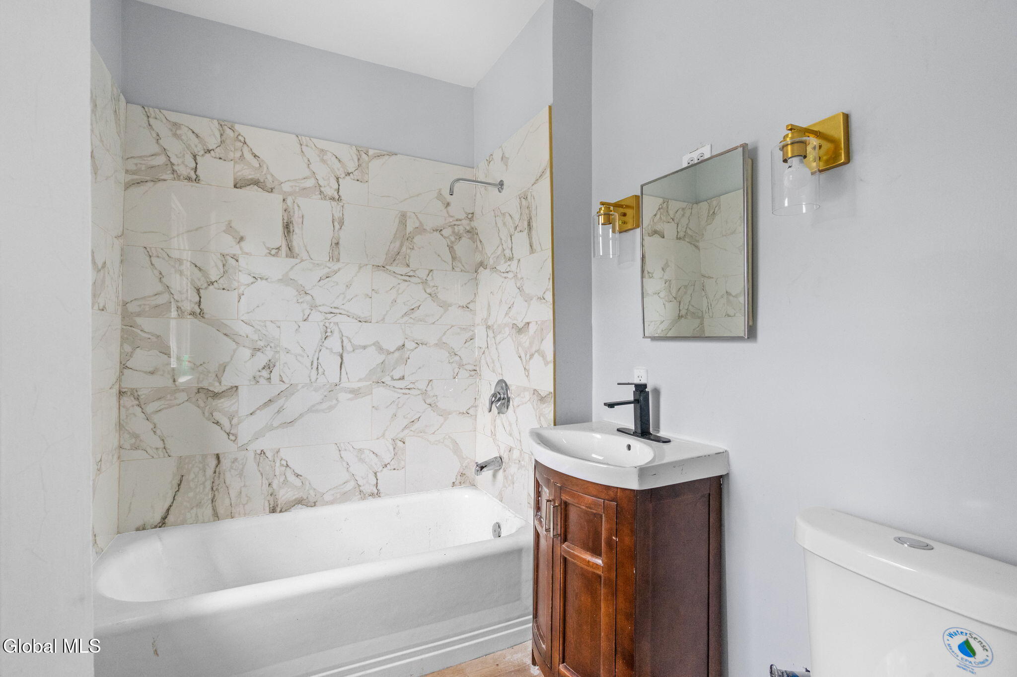 2422 Lavin Court Troy NY 12180