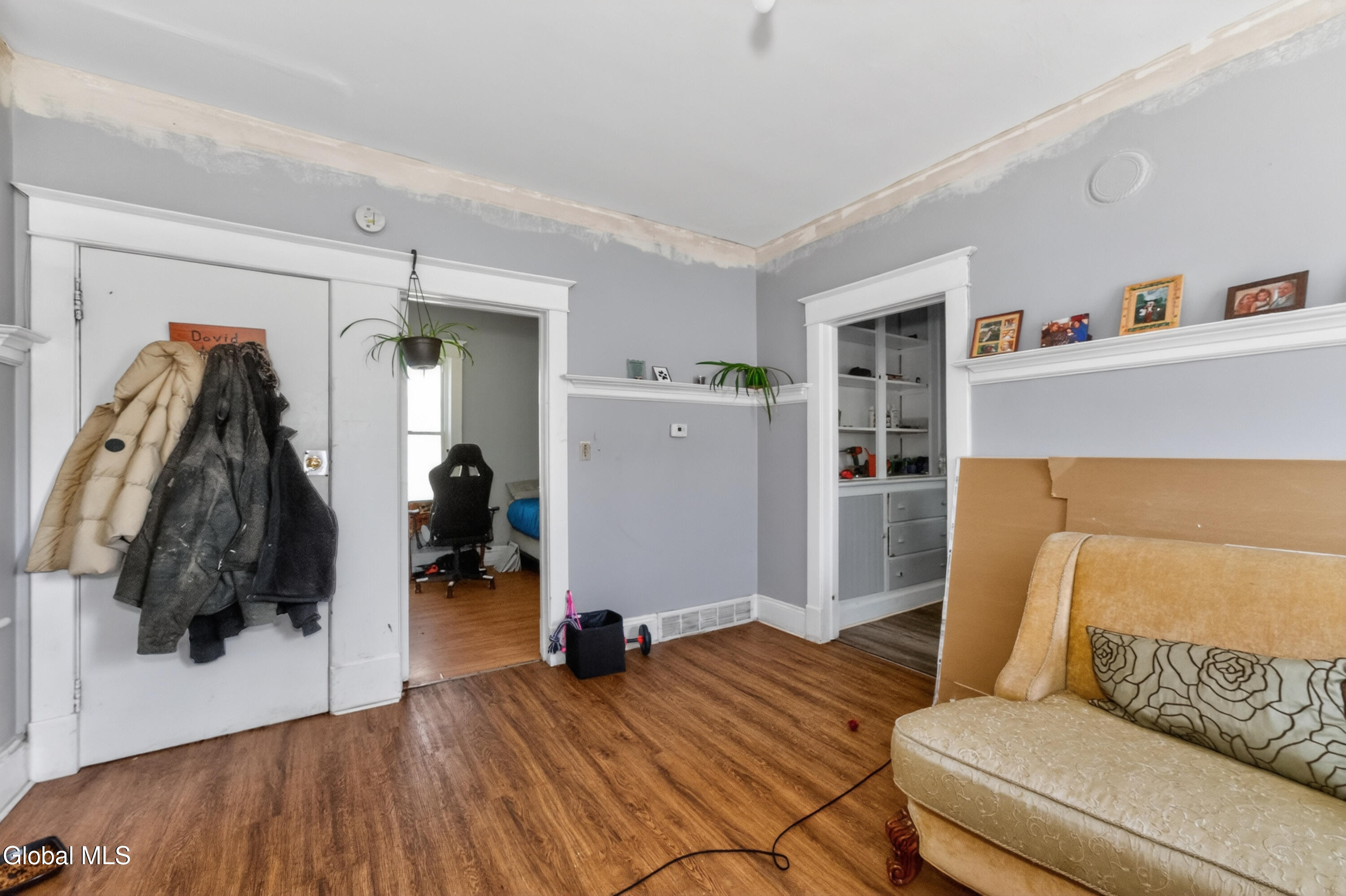 1063 Cutler Street Schenectady NY 12303