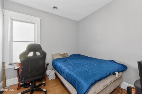1063 Cutler Street Schenectady NY 12303