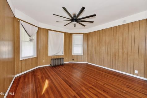 1063 Cutler Street Schenectady NY 12303