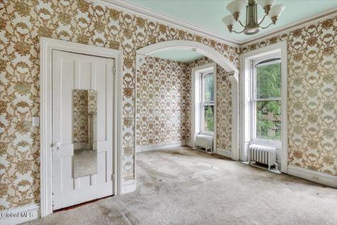396 Hamilton Street Albany NY 12210