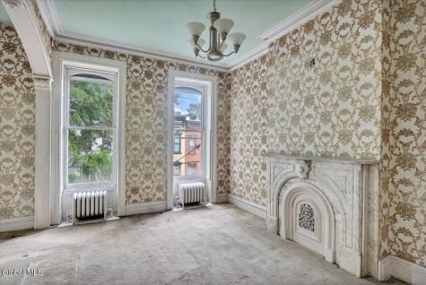 396 Hamilton Street Albany NY 12210