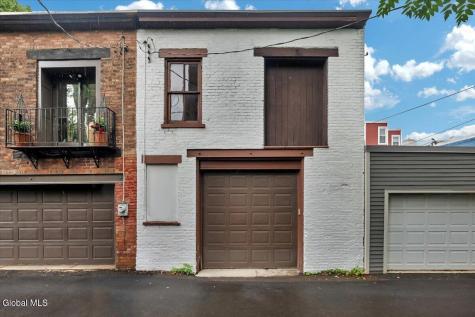 396 Hamilton Street Albany NY 12210