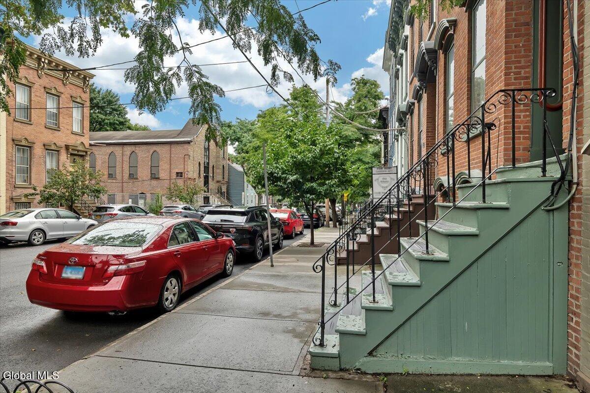 396 Hamilton Street Albany NY 12210