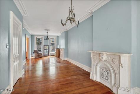 396 Hamilton Street Albany NY 12210