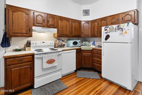 490 Madison Avenue Albany NY 12208