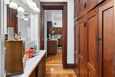 490 Madison Avenue Albany NY 12208