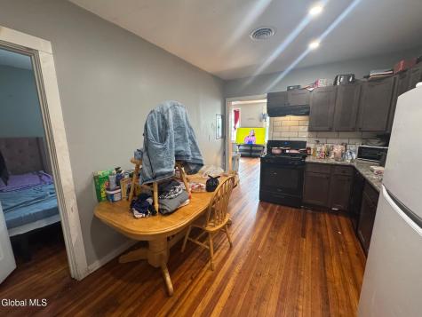 193 Livingston Avenue Albany NY 12210
