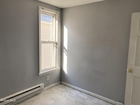 39 Kelton Avenue Schenectady NY 12304
