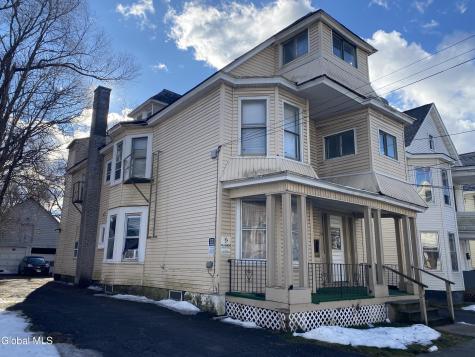 39 Kelton Avenue Schenectady NY 12304