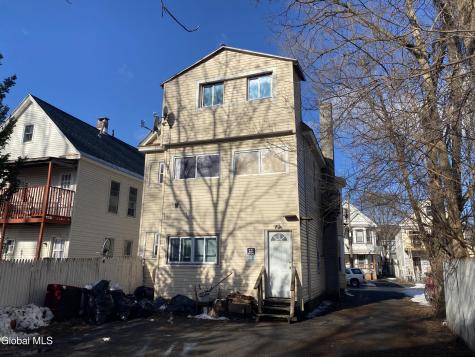39 Kelton Avenue Schenectady NY 12304