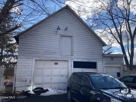 39 Kelton Avenue Schenectady NY 12304