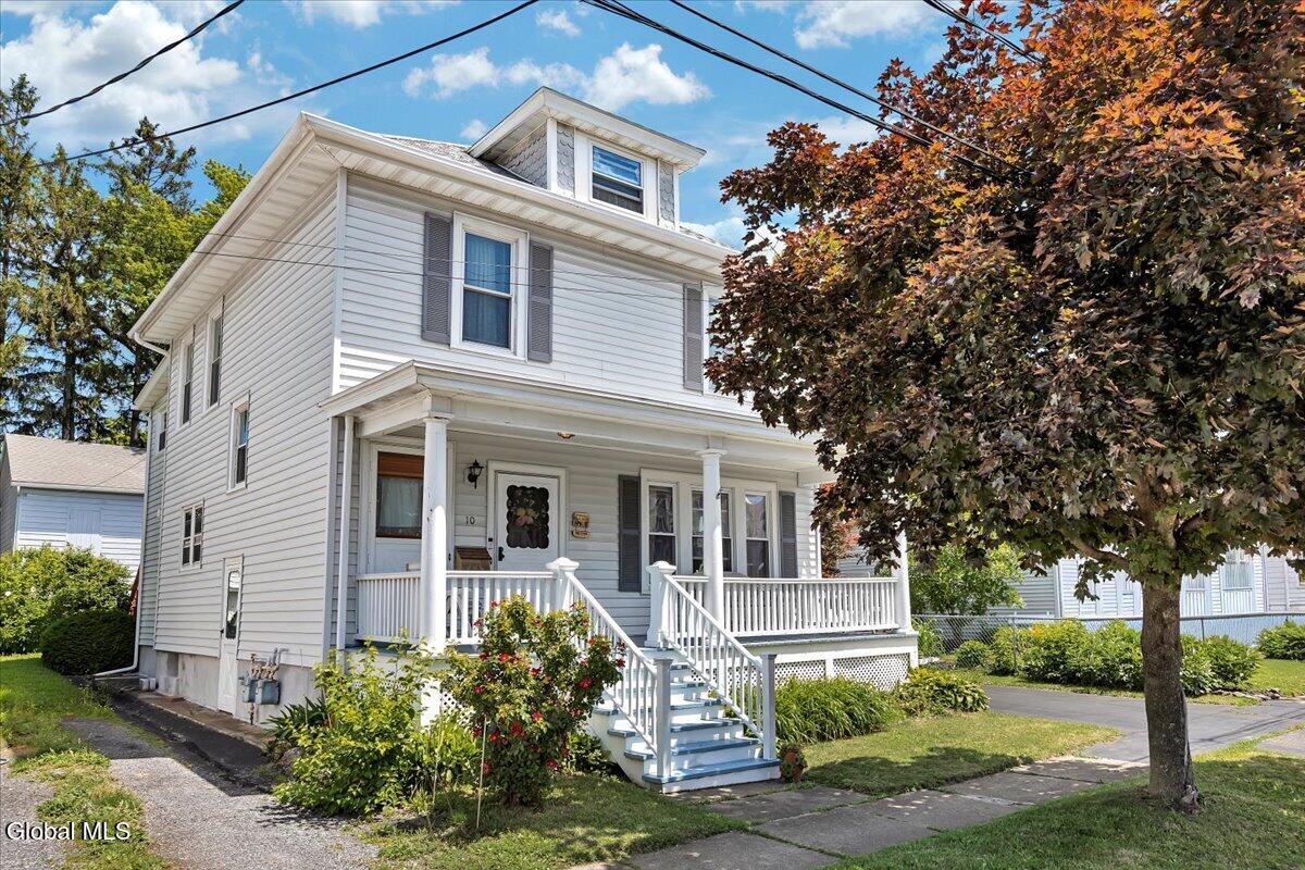 10 Oakwood Boulevard Hudson NY 12534