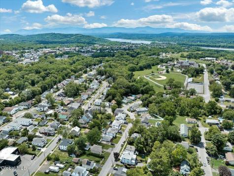 10 Oakwood Boulevard Hudson NY 12534