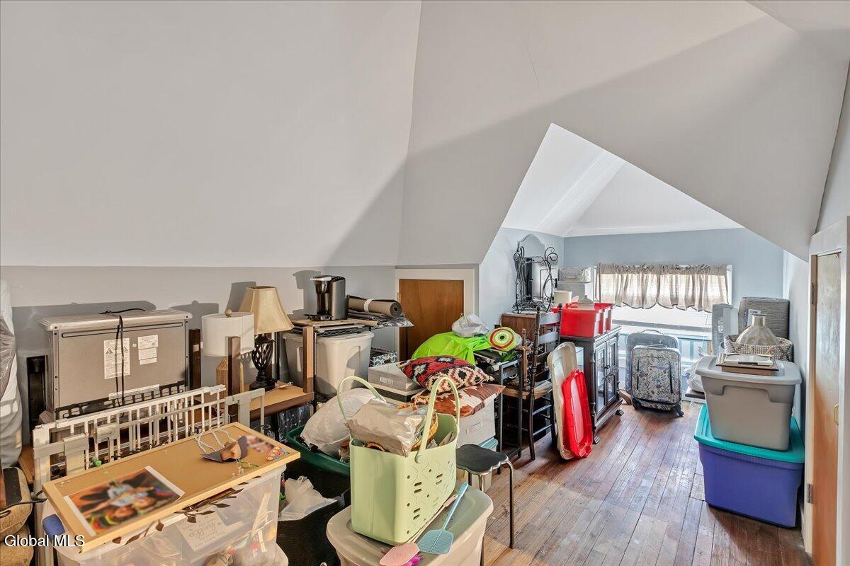 10 Oakwood Boulevard Hudson NY 12534