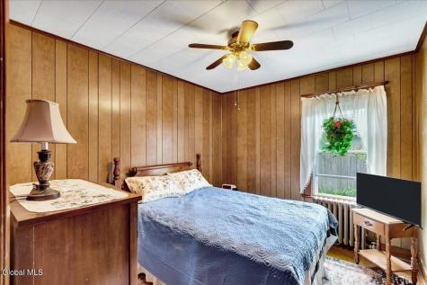 10 Oakwood Boulevard Hudson NY 12534