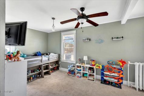 10 Oakwood Boulevard Hudson NY 12534