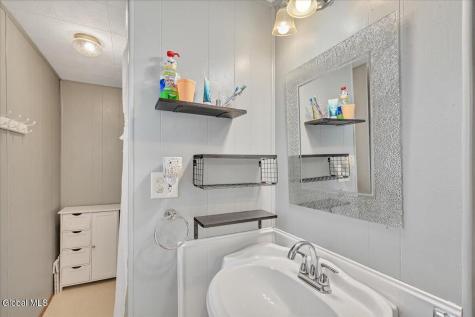 10 Oakwood Boulevard Hudson NY 12534