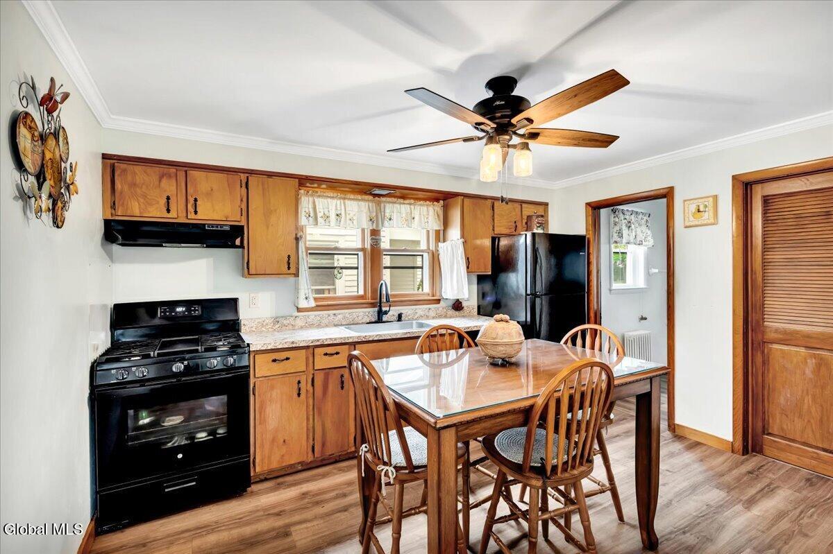 10 Oakwood Boulevard Hudson NY 12534