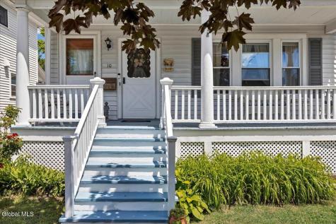 10 Oakwood Boulevard Hudson NY 12534