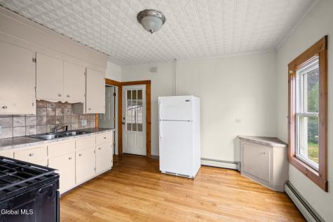 22 108th Street Troy NY 12182