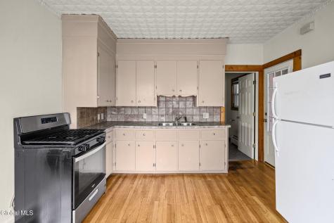 22 108th Street Troy NY 12182